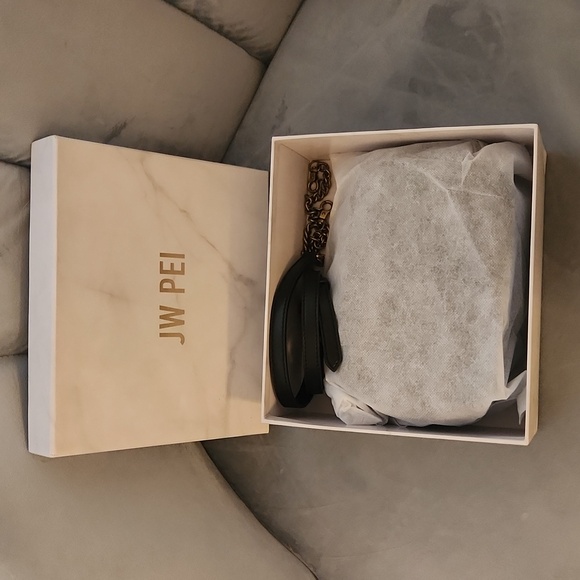 JW Pei Camera Bag - Picture 5 of 5